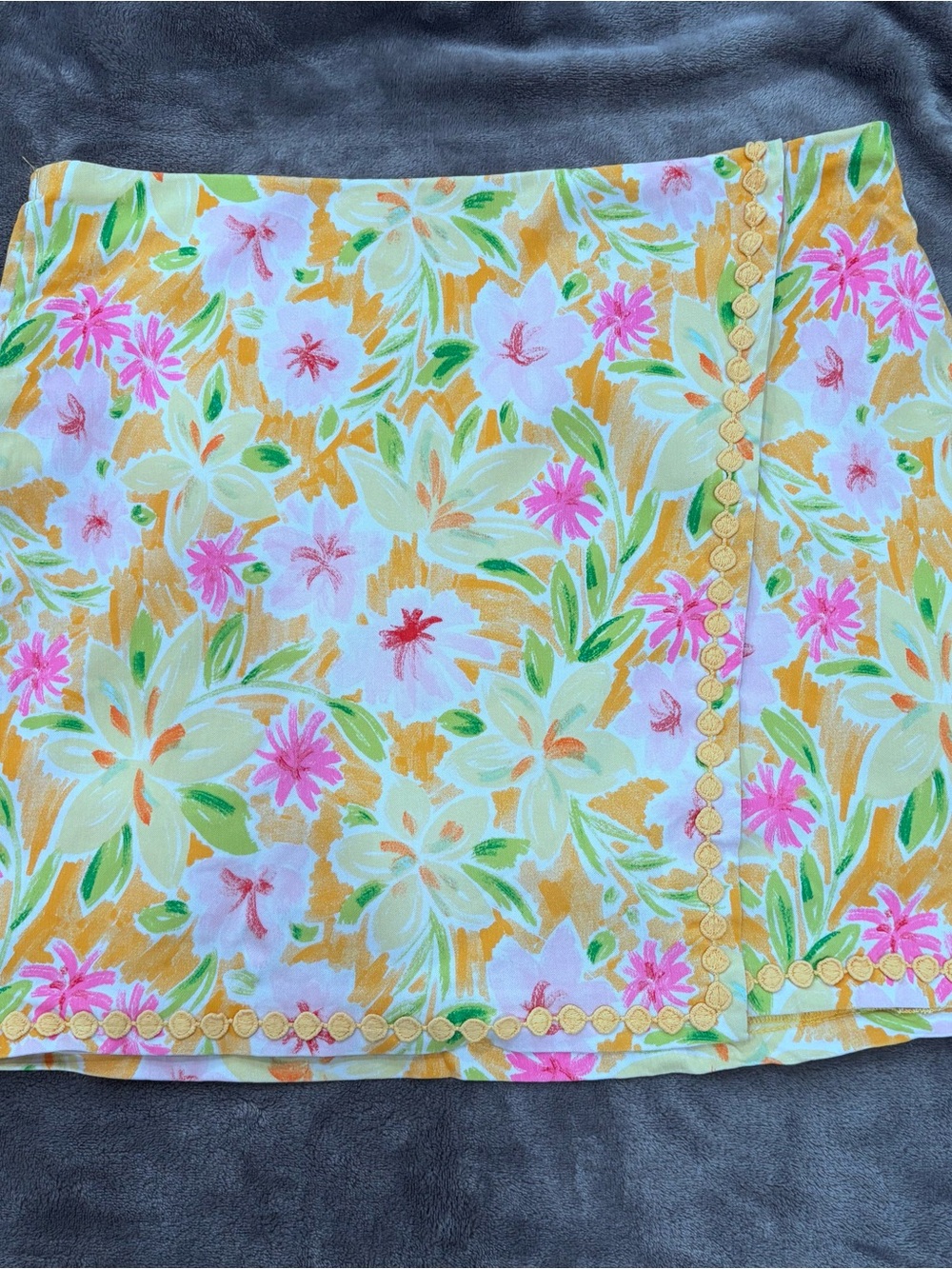 crown & ivy Yellow, Pink & Green Floral Skorts